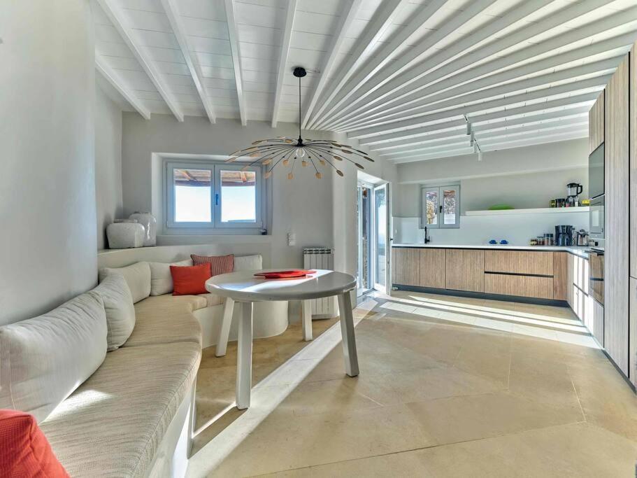 Villa Maera 3 *